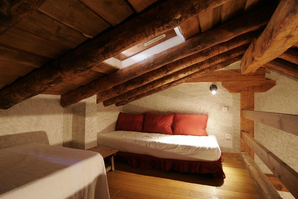 Posada El Zaguan Turégano Rom bilde