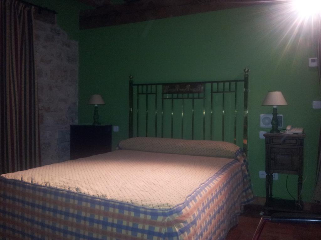 Posada El Zaguan Turégano Rom bilde