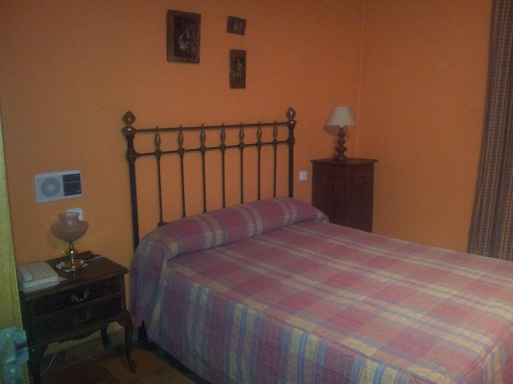 Posada El Zaguan Turégano Rom bilde